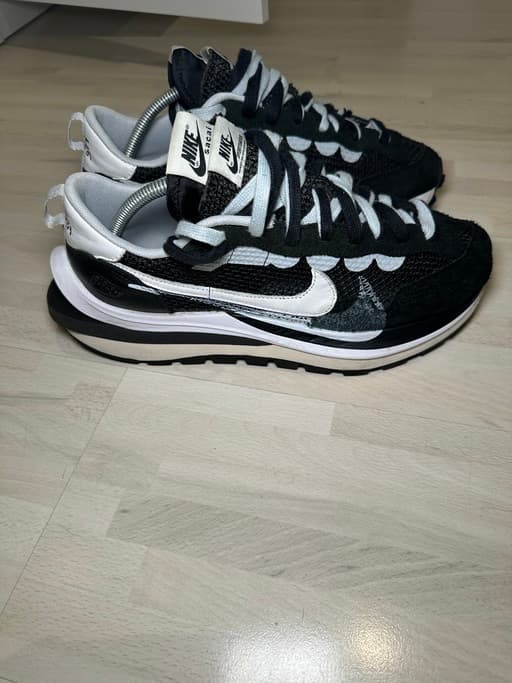 Nike x sacai Vaporwaffle 'Black' (2020)