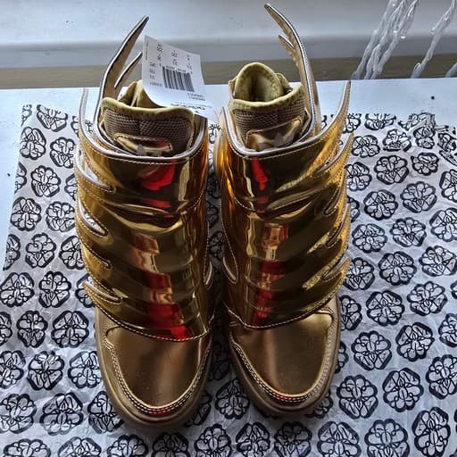 Adidas x Jeremy Scott JS Wings 'Batman' Solid Gold (2015)
