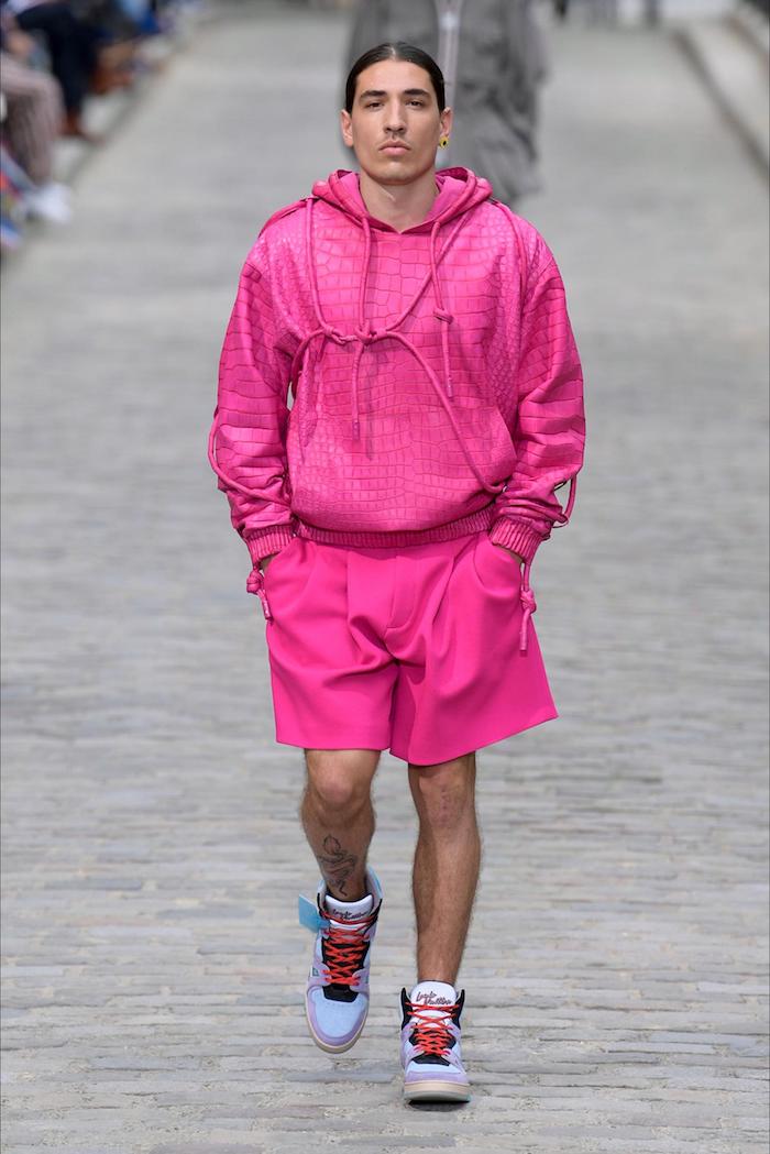 Hector Bellerin spotted at London Fashion week in some daring