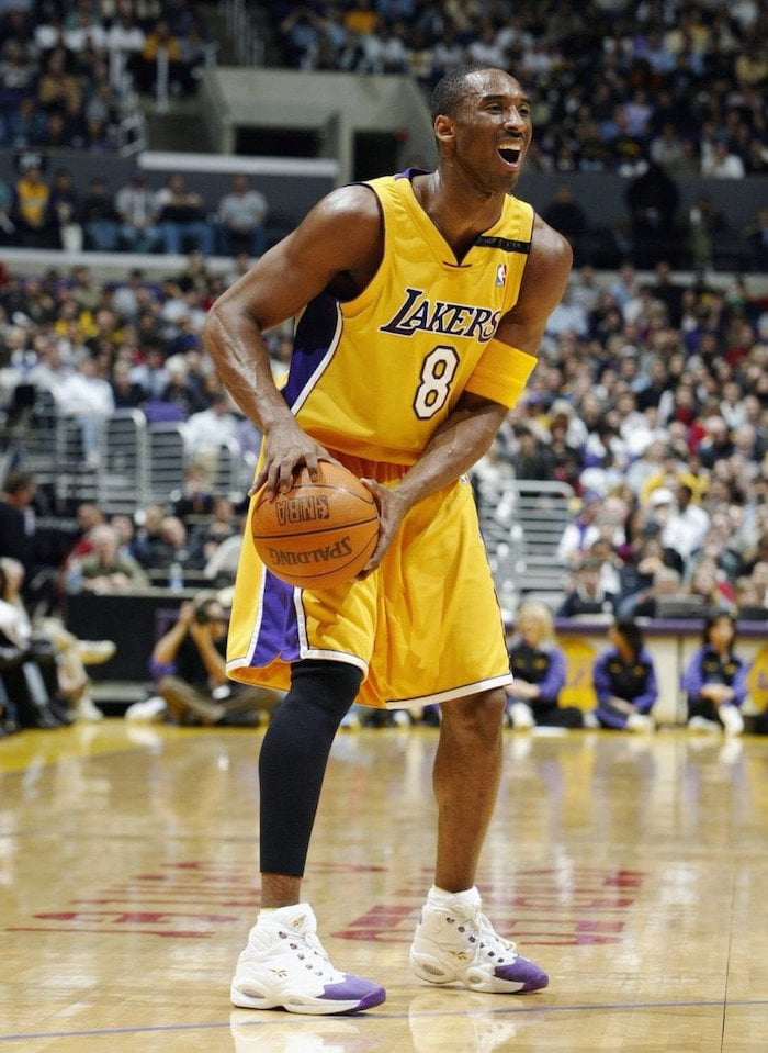Kobe Bryant Drops 60 Points In Final Game Wearing Nike Kobe 11